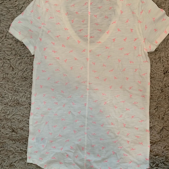 GAP | Pink Flamingo V-Neck - Picture 2 of 4